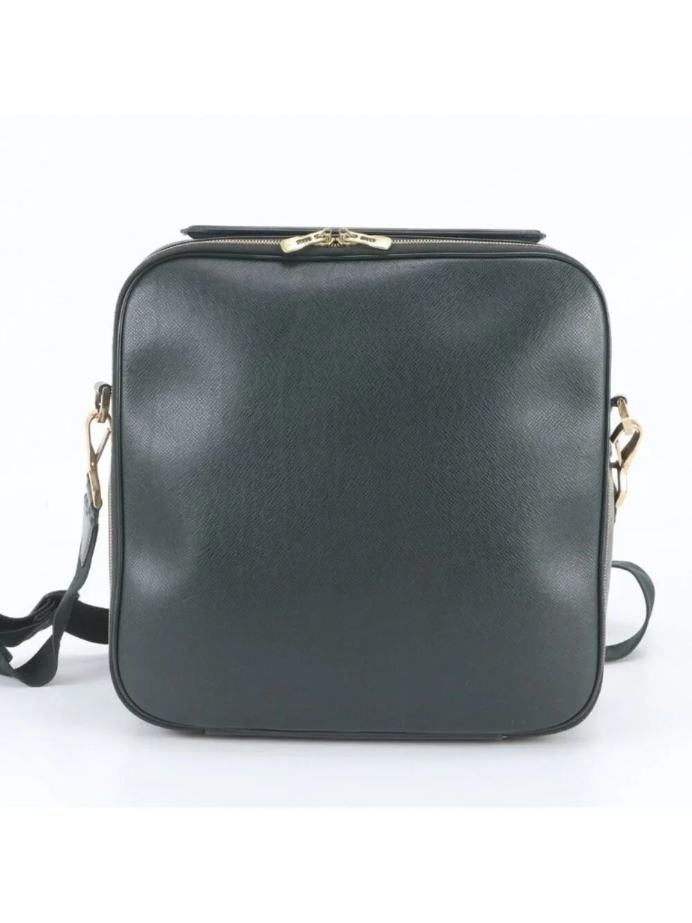 Louis Vuitton Taiga Tula Leather 2-Way Shoulder Bag Crossbody Business